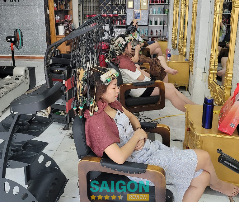 Salon Ngữ Á Nam