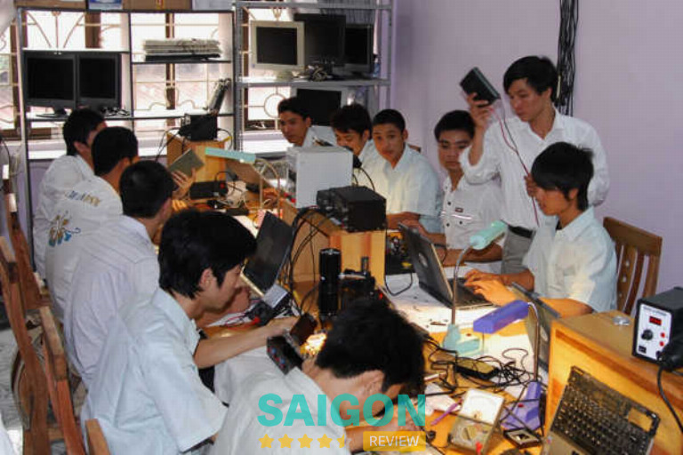 Trường dạy nghề HPCOM Việt Nam