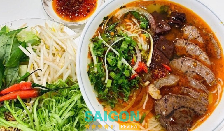 Bún Bò Huế Xưa tại quận 1