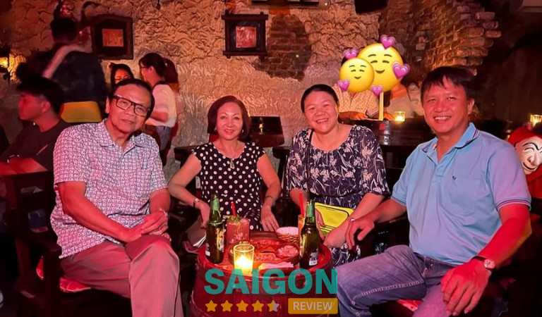 Carmen Bar tại Sài Gòn