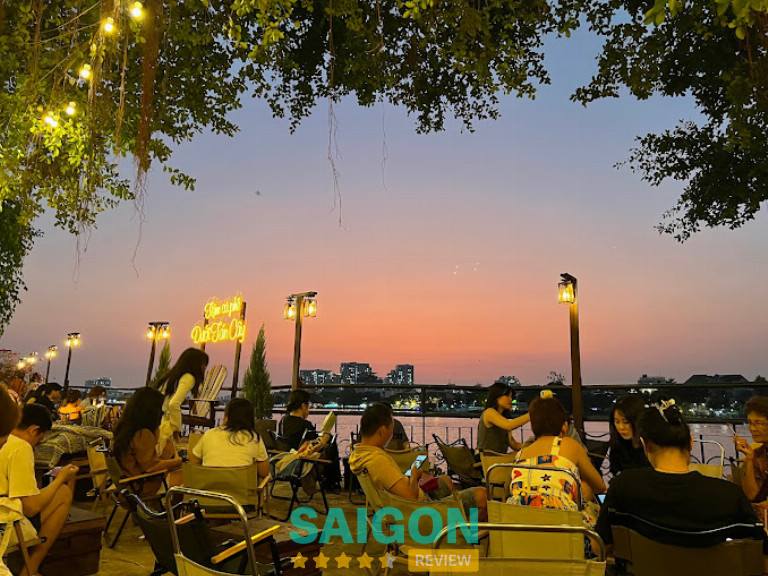 Tiệm Cafe Dưới Tán Cây - Sunset View Coffee TPHCM