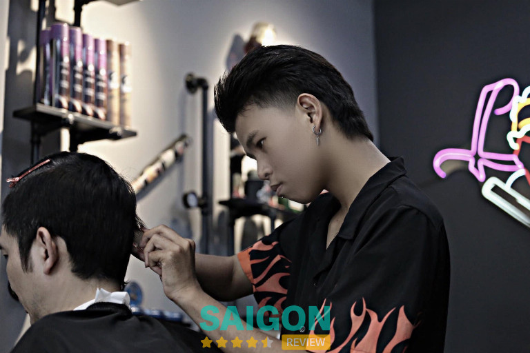 LongH SaiGon Barber