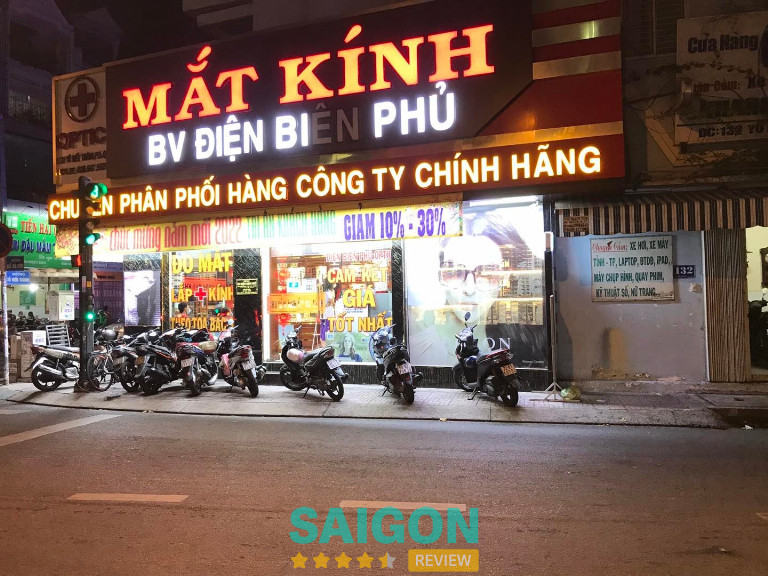 Mắt kính Điên Biên Phủ