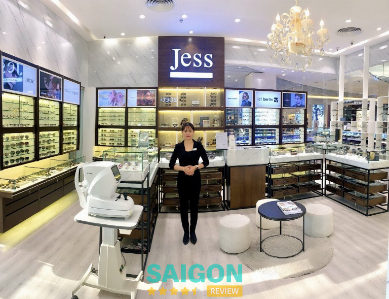 Jess Luxury Eyewear, Quận 1