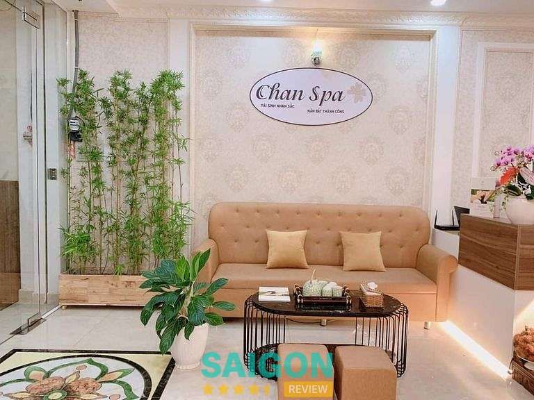 Chan Spa chà gót chân quận 7