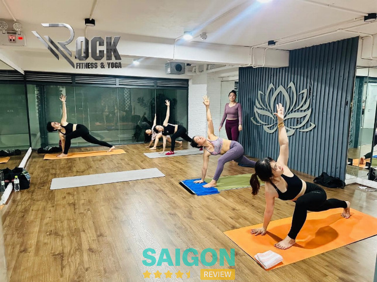 Rock Fitness & Yoga quận 6 