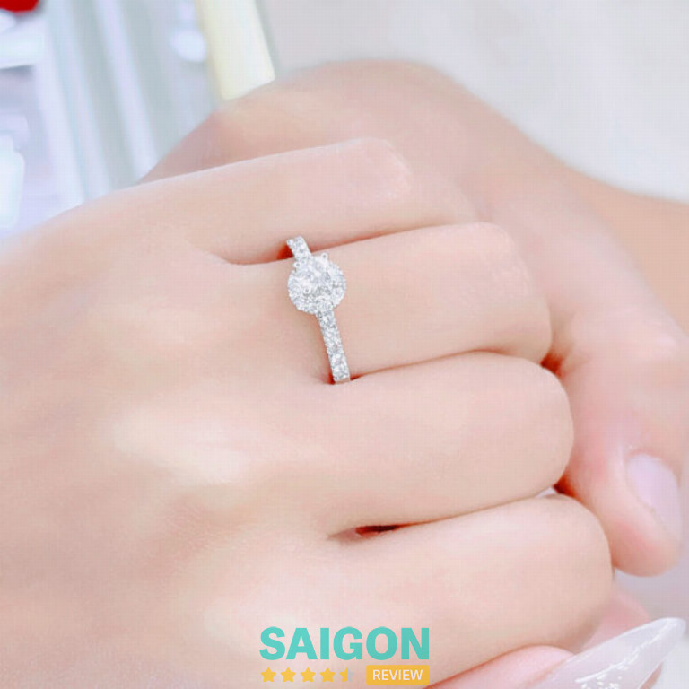 Cao Hùng Diamond cung cấp nhẫn cầu hôn