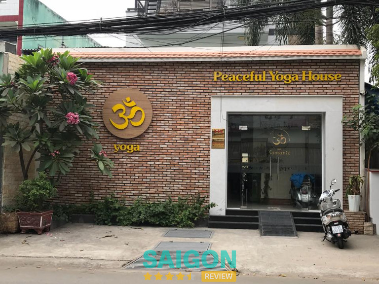 Yoga Nguyễn Ngân là phòng tập yoga chuyên nghiệp tại quận Bình Tân
