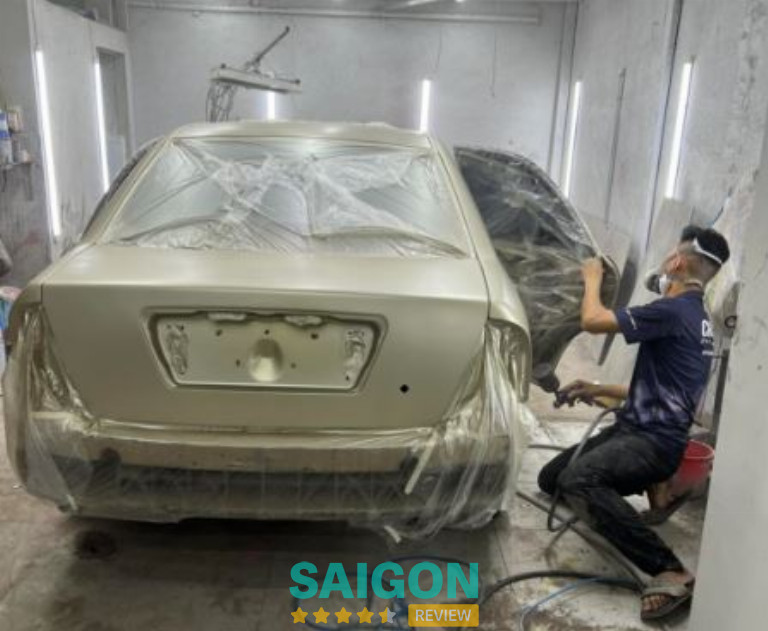 Sơn xe Chuyên Nghiệp Sài Gòn chuyên sơn dặm ô tô tại TPHCM