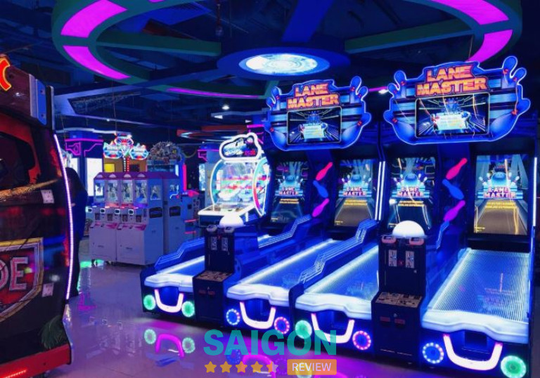 Diamond Plaza là trung tâm vui chơi giải trí tại TPHCM