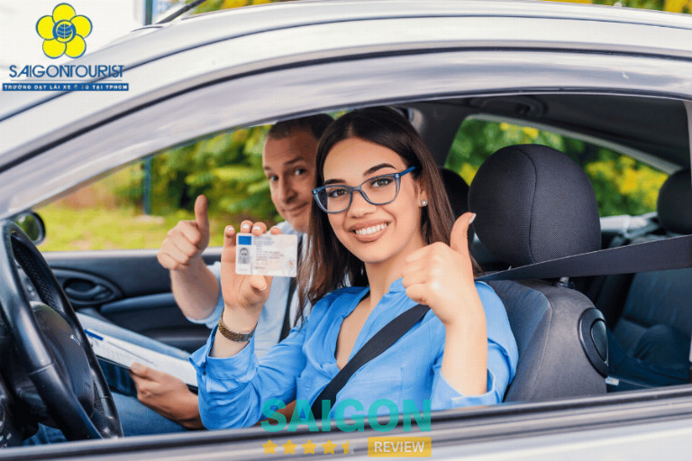 Trường Dạy Lái Xe Sài Gòn Tourist đào tạo bằng lái xe B, C1 