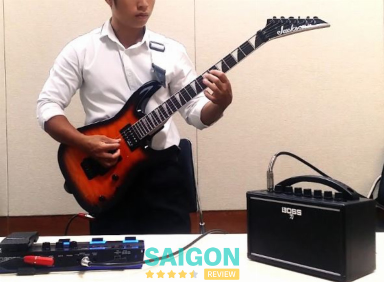 Học guitar điện ở TPHCM tại SEAMI 