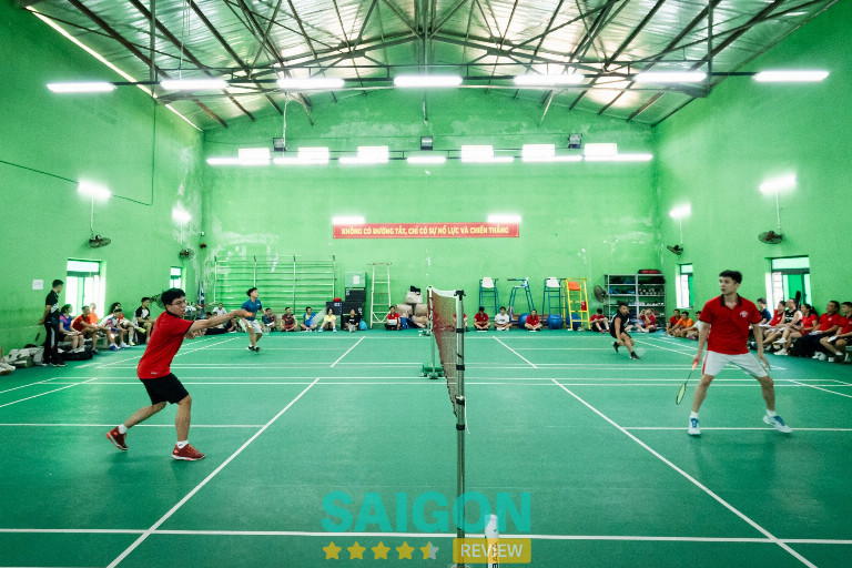 Lớp dạy cầu lông ở TPHCM tại sân Kỳ Hòa 