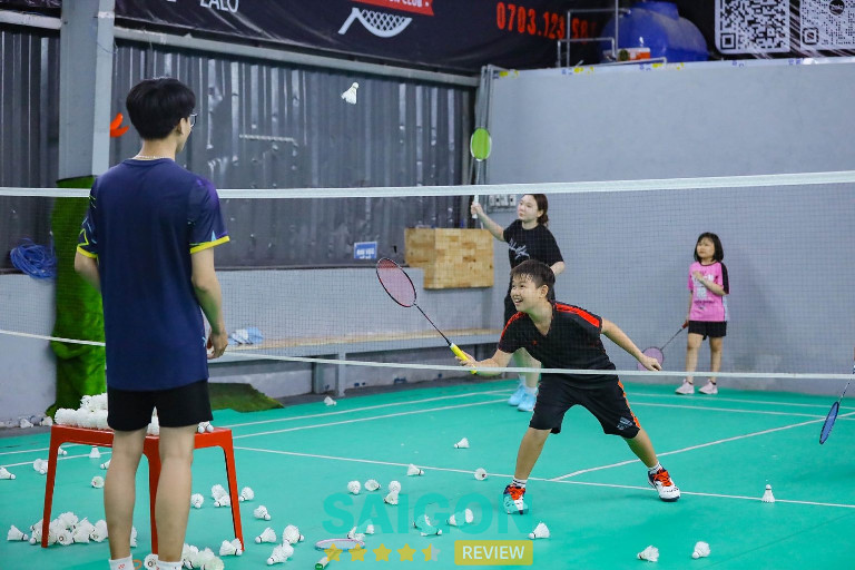 Học Cầu Lông là lớp học cầu lông cho trẻ em tại TPHCM 