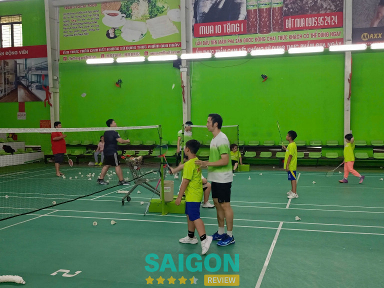 Lớp cầu lông Trần Badminton Academy tại TPHCM 