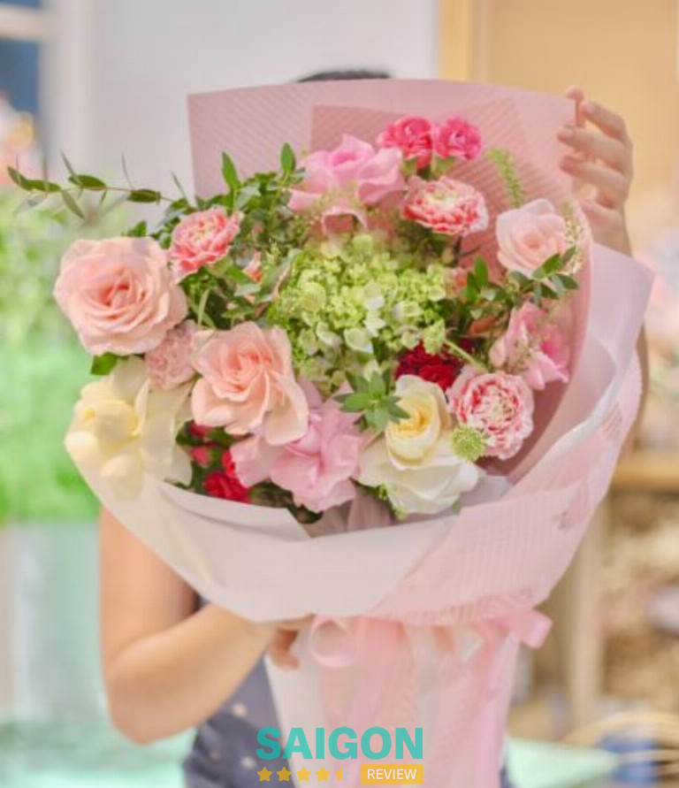 PoemFlowers là địa chỉ làm bó hoa hồng tình yêu ở TPHCM 