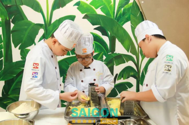 Chương trình học nấu ăn cho trẻ em tại Sunny STEAM Academy 