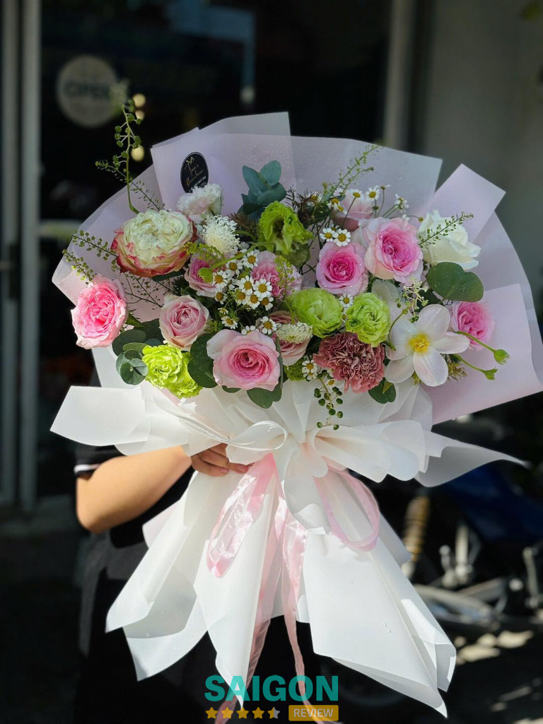 Tan's Flower House chuyên cung cấp hoa tươi chất lượng tại Bình Chánh 