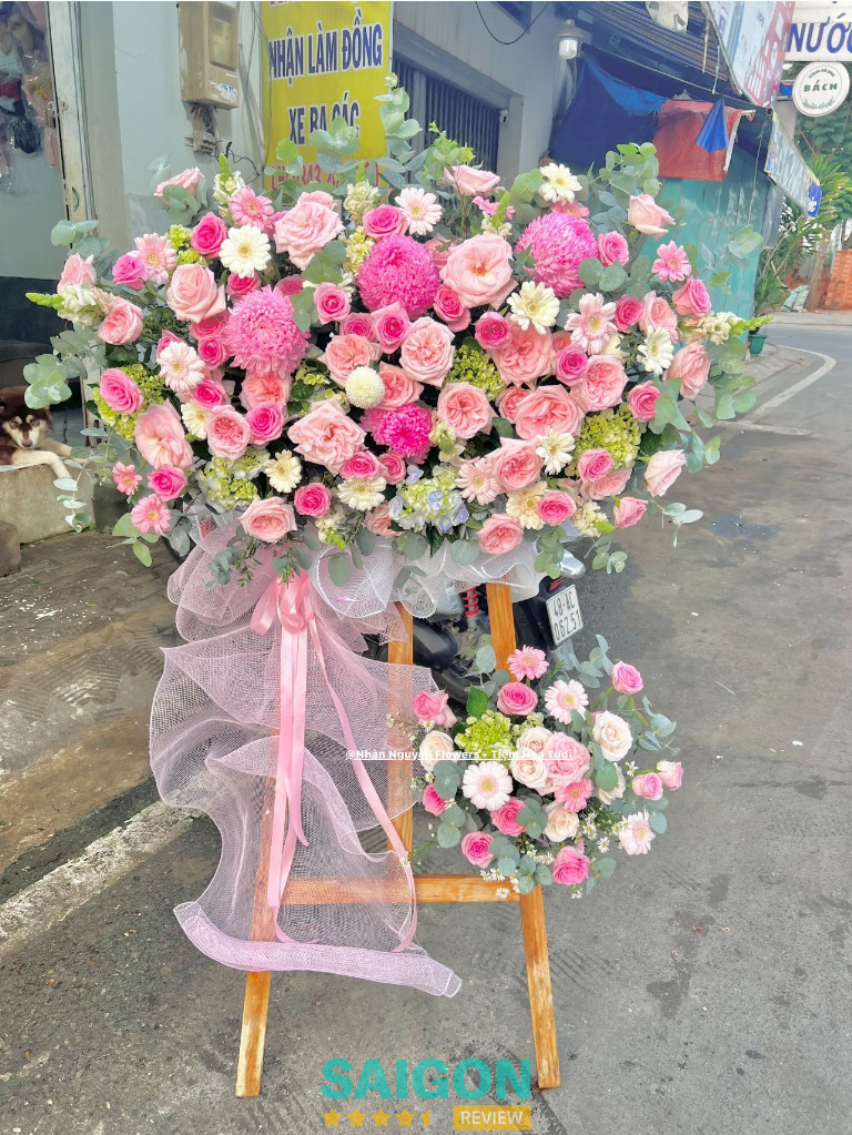 Nhàn Nguyễn Flowers chuyên hoa khai trương Nhà Bè