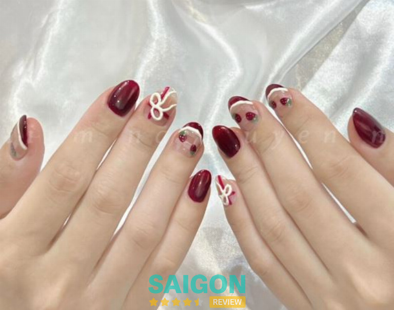 Tiệm Nail Uyên Nè là địa chỉ chăm sóc móng nằm tại Phường Phú Định