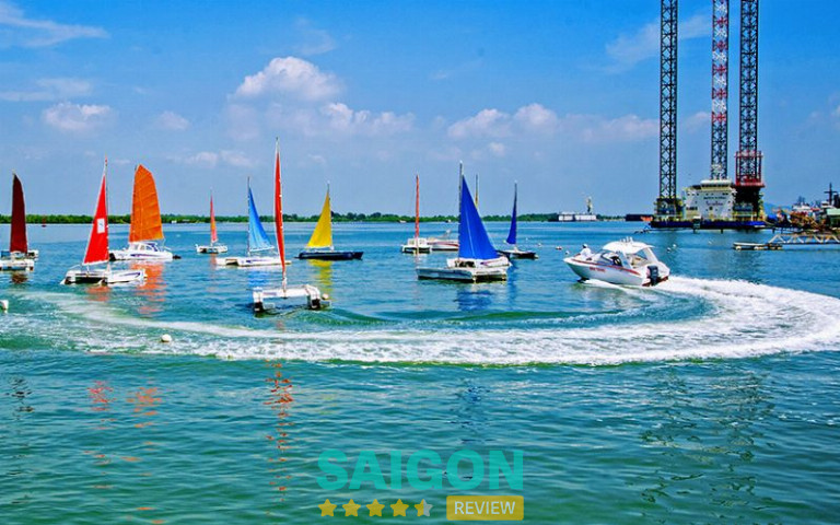 Bến thuyền Marina