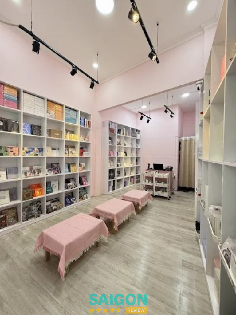 KPOP GOODS & COFFEE – Quận 1