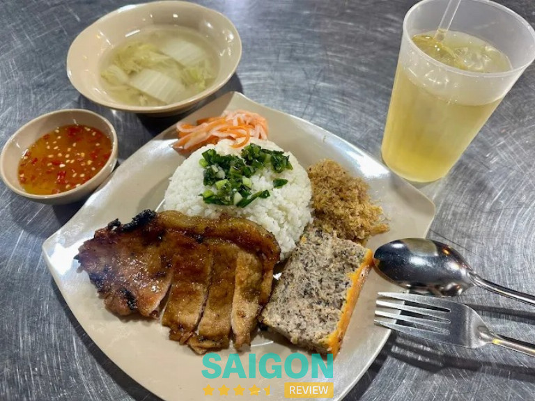 Cơm Tấm Mũi Tàu – 381 Trần Phú