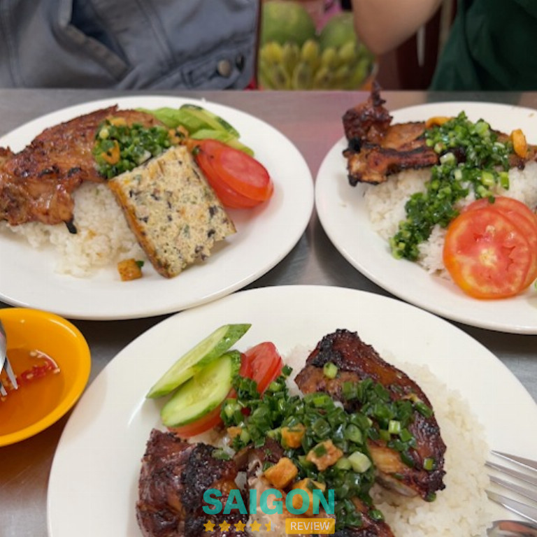 Cơm tấm Ngô Quyền – 218 B Trần Hưng Đạo