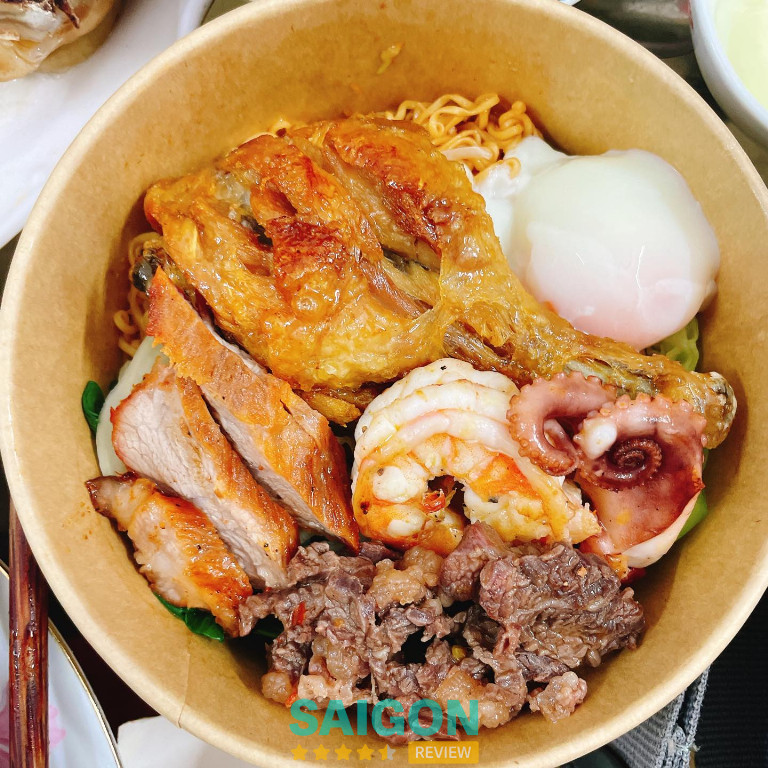 QUẠO – 21 Trần Bình Trọng