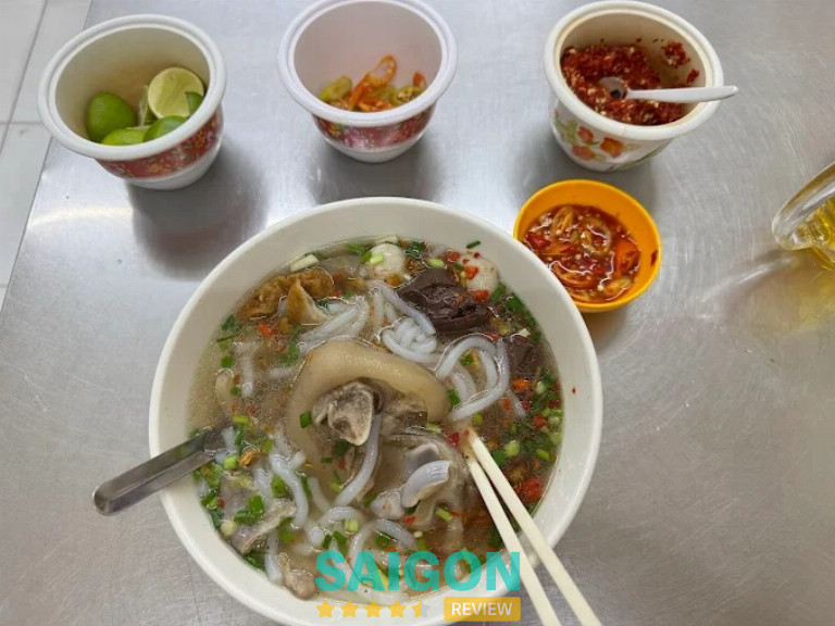 Bánh Canh Giò Heo 487 - Quận 5 