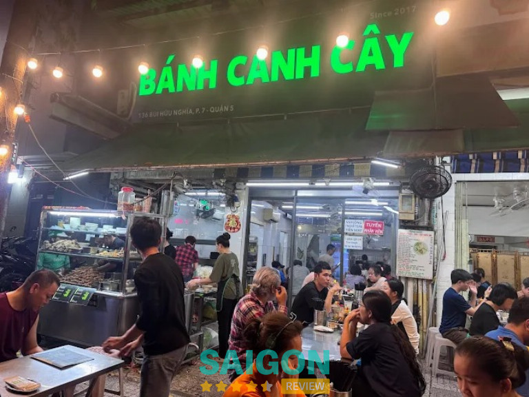 bánh canh giò heo ở Sài Gòn