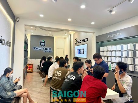 Cửa hàng bán iPhone tại TPHCM