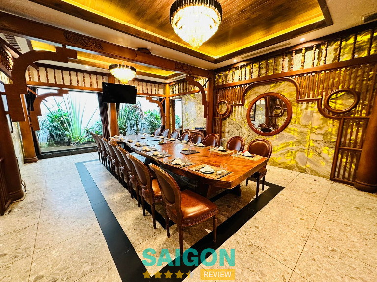 Ngọc Tước Restaurant – 166 Nguyễn Thị Minh Khai