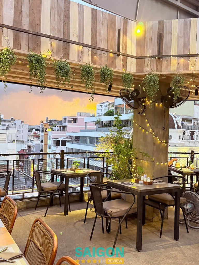 Chanh Bistro Rooftop Saigon – Quận 1