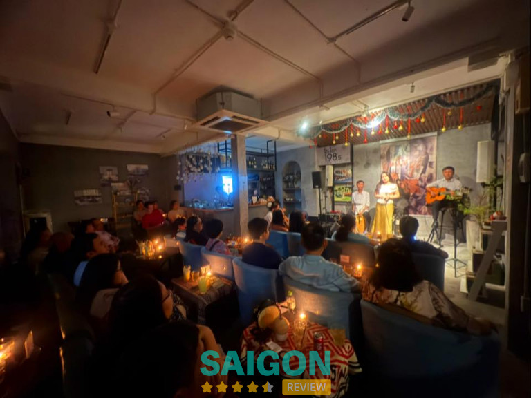 Phòng Trà Guitar Gỗ - Phú Nhuận