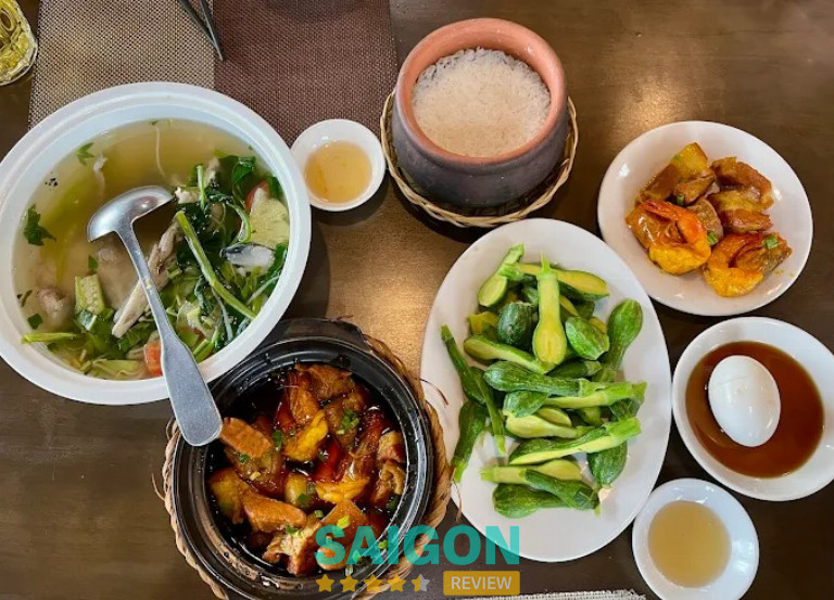 Nhà Hàng Cơm Niêu Đệ Nhất – 695 Đ. Đỗ Xuân Hợp