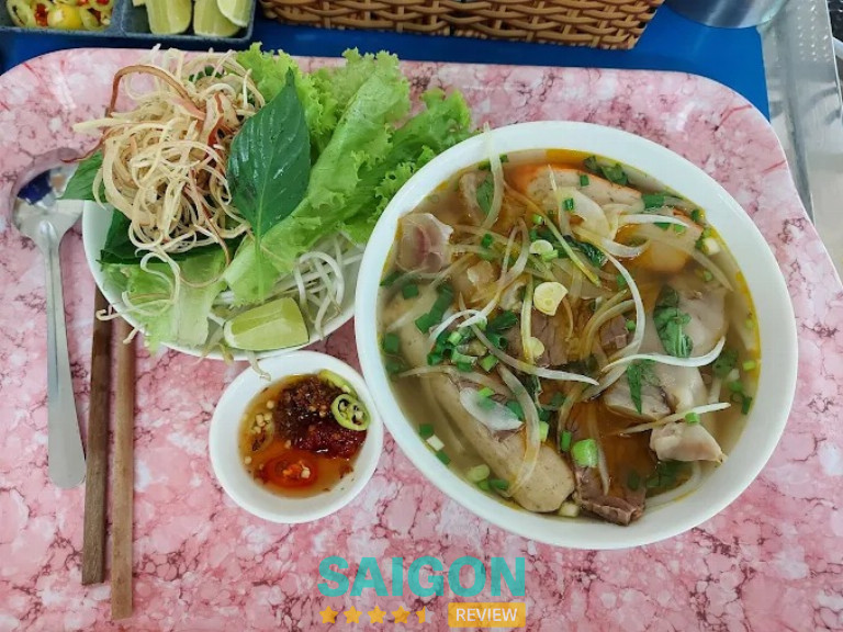 Bún Bò Huế 175 Cô Giang
