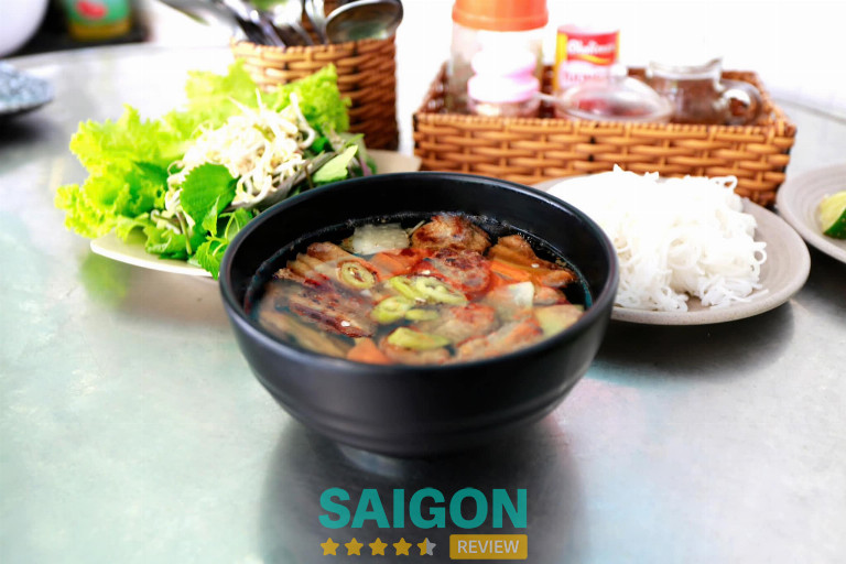 Bún Chả Hồ Gươm - 117/ 18 Huyền Trân Công Chúa