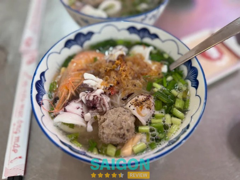 Hủ Tiếu Mực Ông Mập - 97 Hoàng Hoa Thám