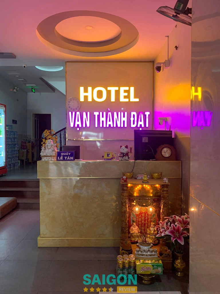 Vạn Thành Đạt Hotel – 959 Nguyễn Ảnh Thủ