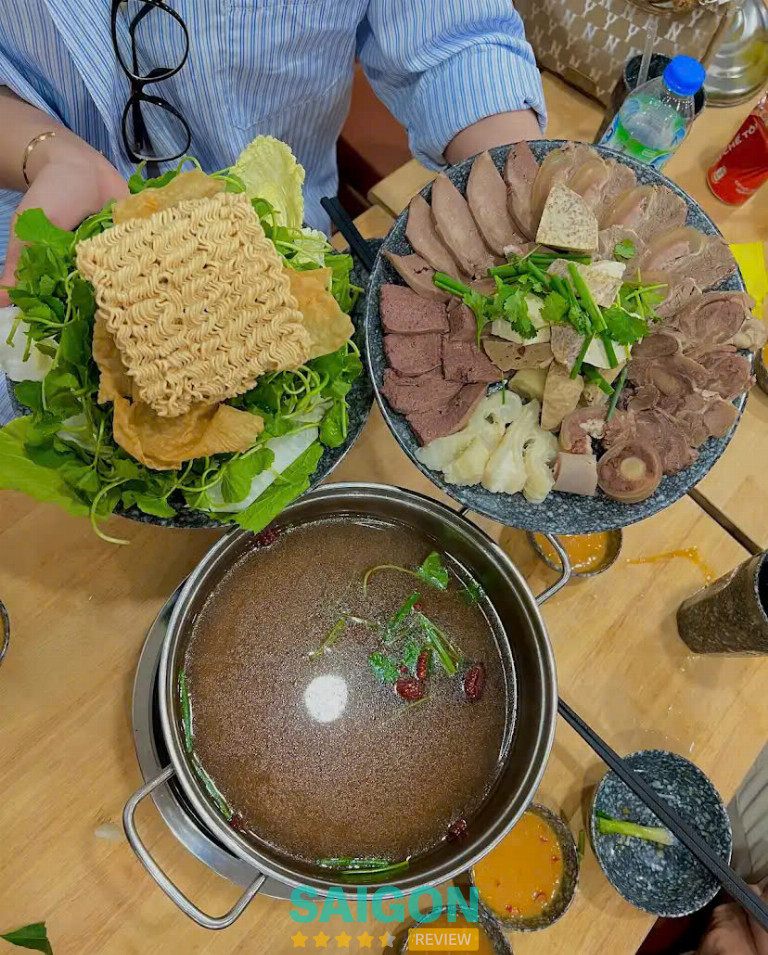 Lẩu bò Hồng Tiêu - 245/6 Nguyễn Trãi