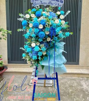 Tiệm hoa khai trương ở Cần Giờ