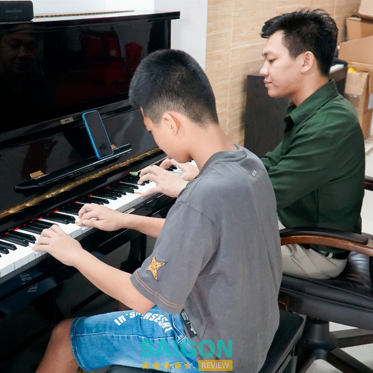 MELODY MUSIC - 39 Lê Văn Lộc