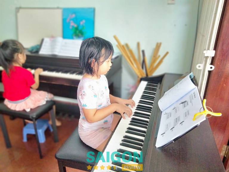 Lớp nhạc - Nhạc Cụ Sol Vàng - 105/1A Ngô Đức Kế