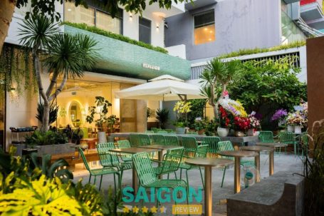 Amavi Kom & Vegan – 61 Quốc Hương