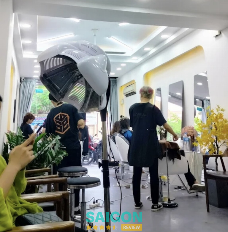 The One Hair Salon - 57 Lâm Văn Bền, Quận 7