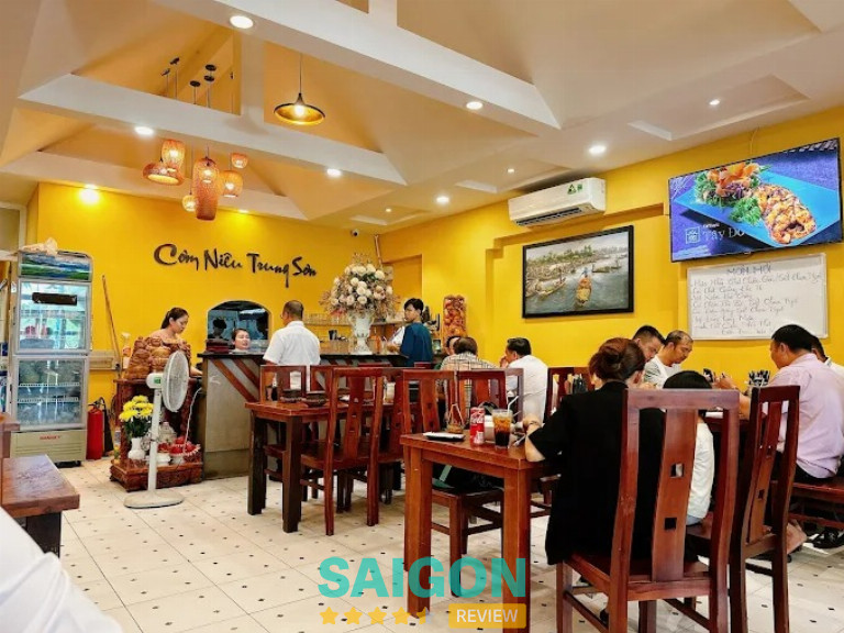 Cơm Niêu Trung Sơn - 285 Đường số 9A