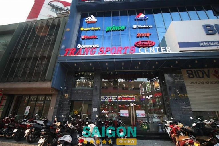 Cửa hàng dụng cụ thể thao ở TPHCM