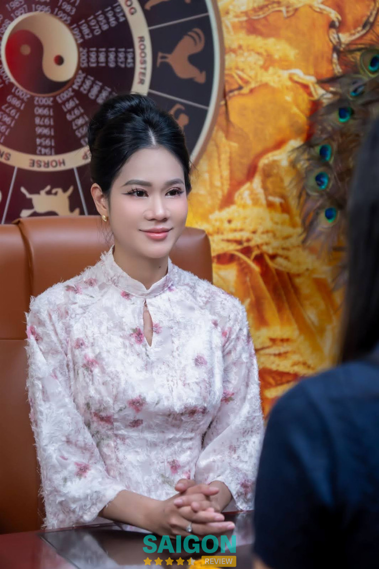 Xăm chỉ tay phong thuỷ - Cô An San Yant tại TPHCM Xăm chỉ tay phong thuỷ - Cô An San Yant tại TPHCM