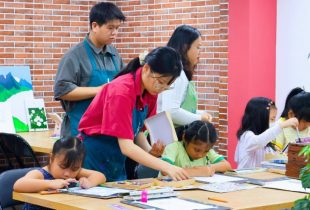 Review lớp dạy vẽ Mỹ Thuật Bụi: Có gì khiến hơn 100.000 học viên lựa chọn?